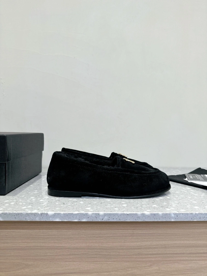 Unique Chxnxl Leather Shoes 126267