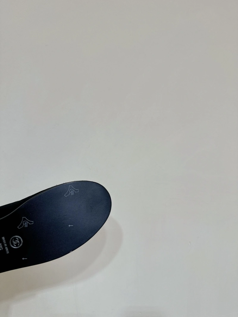 Unique Chxnxl Leather Shoes 126267