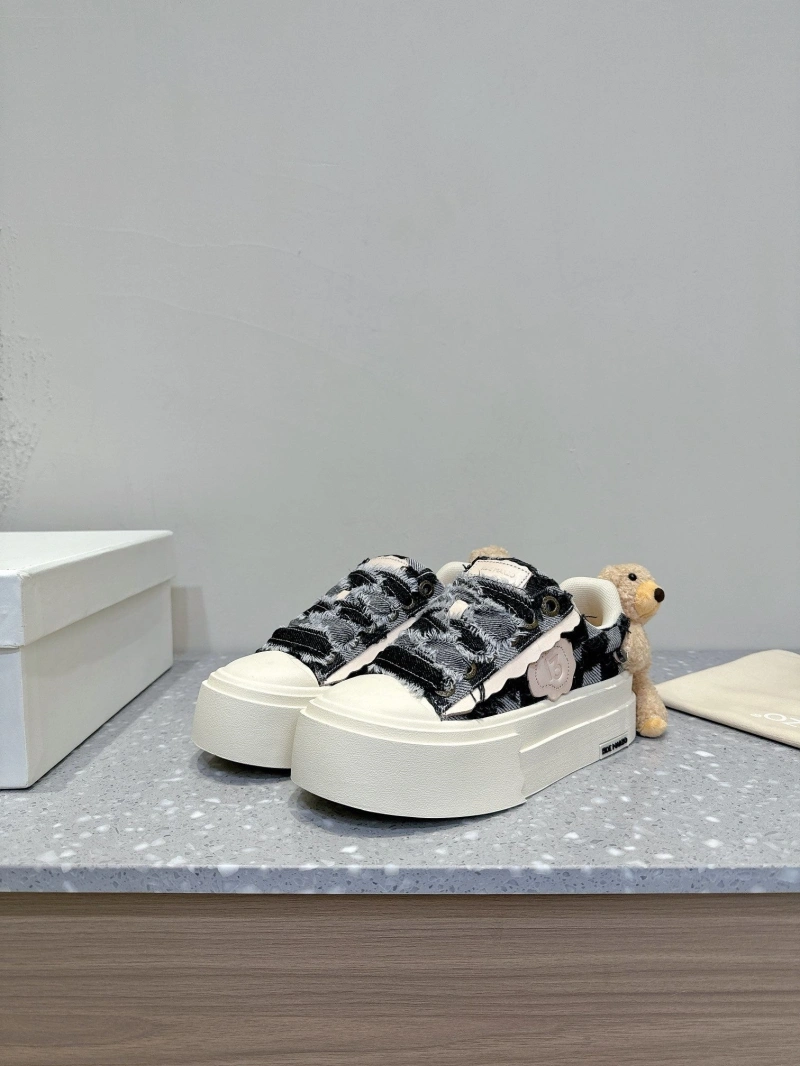 DailyWear Othxr Sneakers 214637