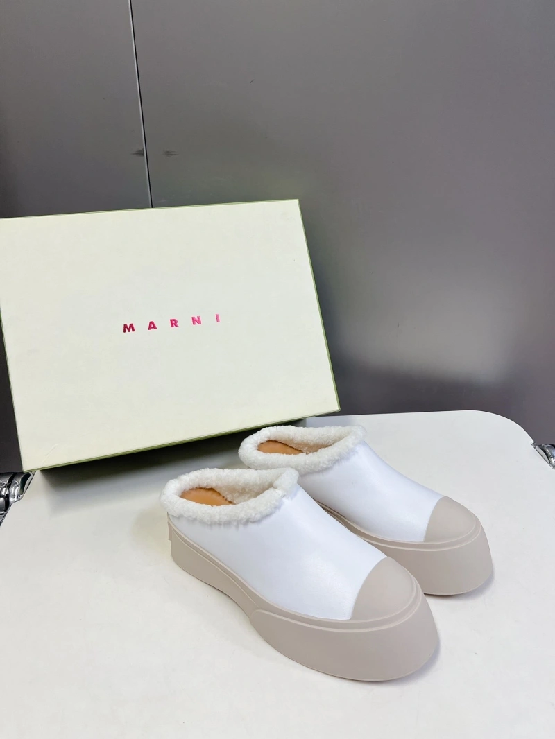 Othxr Slippers EyeCatching 214930
