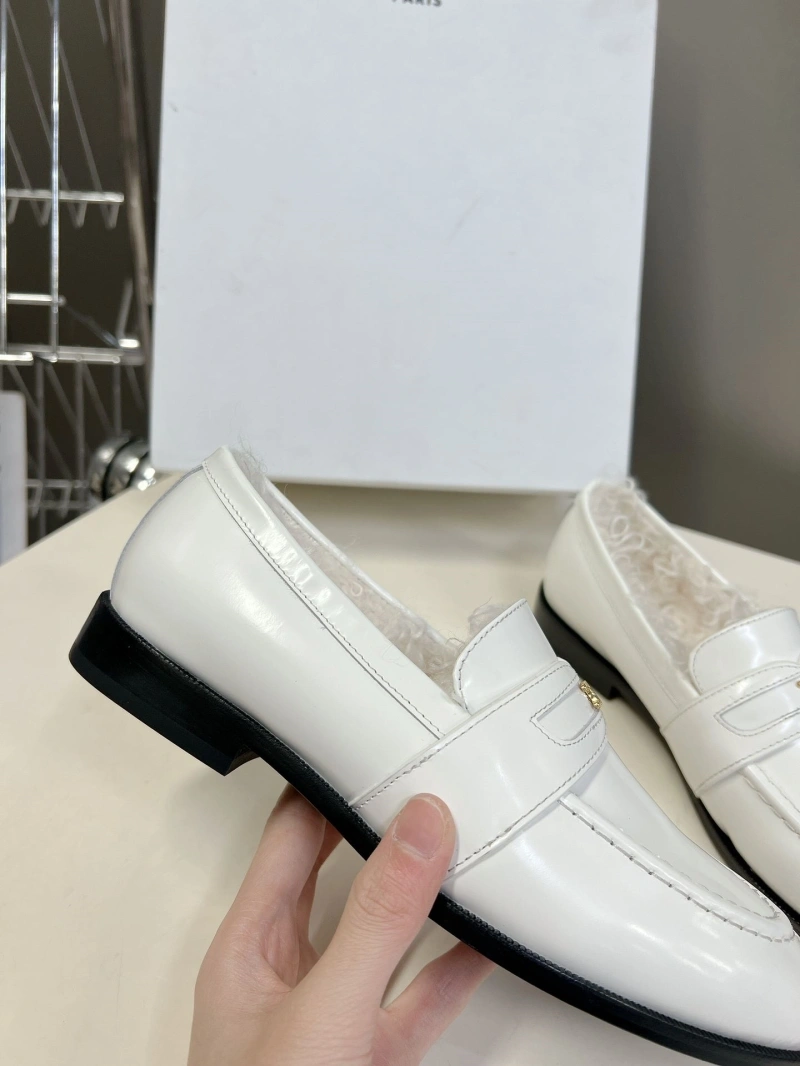Flexible Cxlxne Leather Shoes 116499