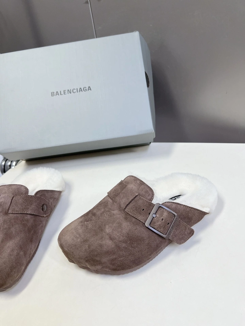 Resilient Bxlxnciaga Slippers 109709