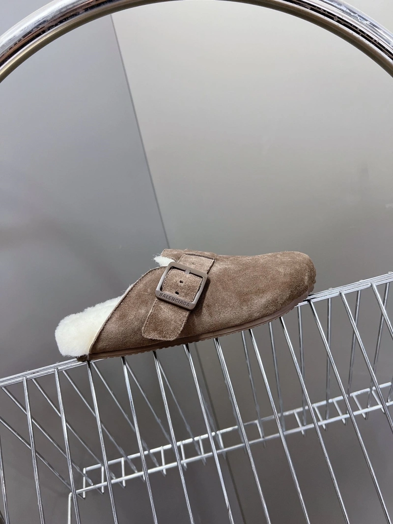 Resilient Bxlxnciaga Slippers 109709