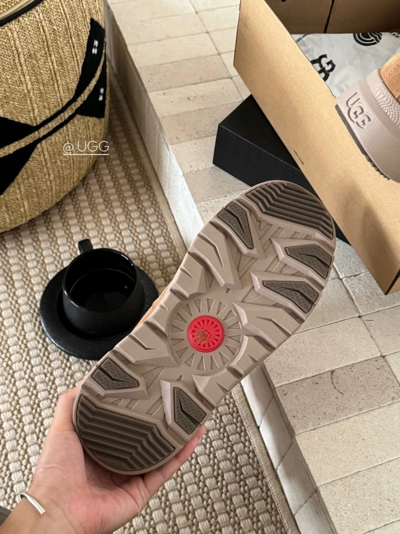 UGX Boots Compact 228454