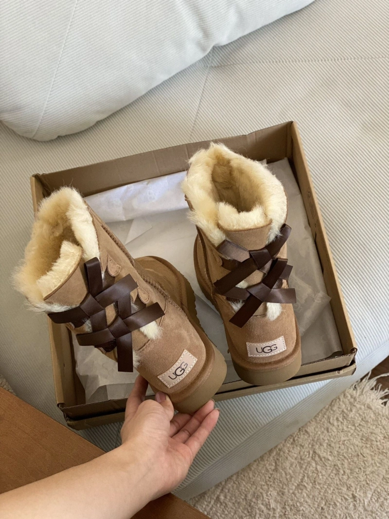 UGX Boots Compact 228436