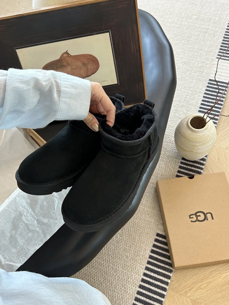 Comfortable UGX Boots 228396