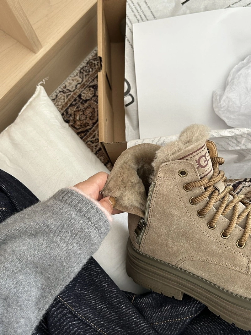 Comfortable UGX Boots 228357