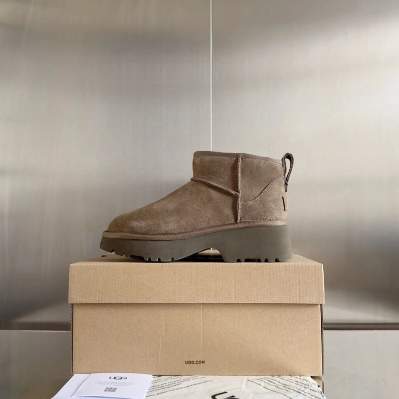 Classic UGX Boots 228344