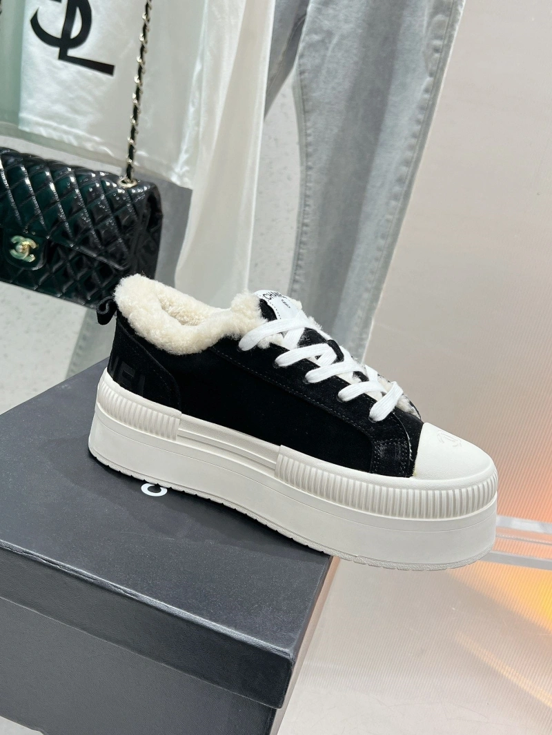 Fashionable Chxnxl Sneakers 125952