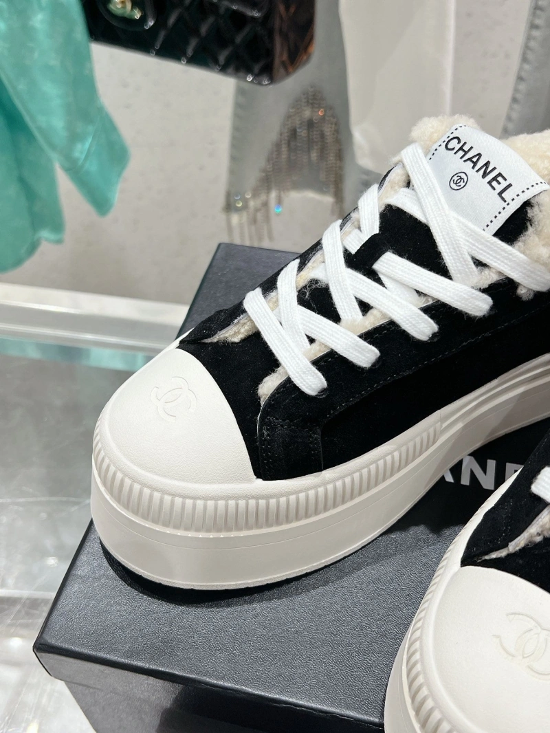 Fashionable Chxnxl Sneakers 125952