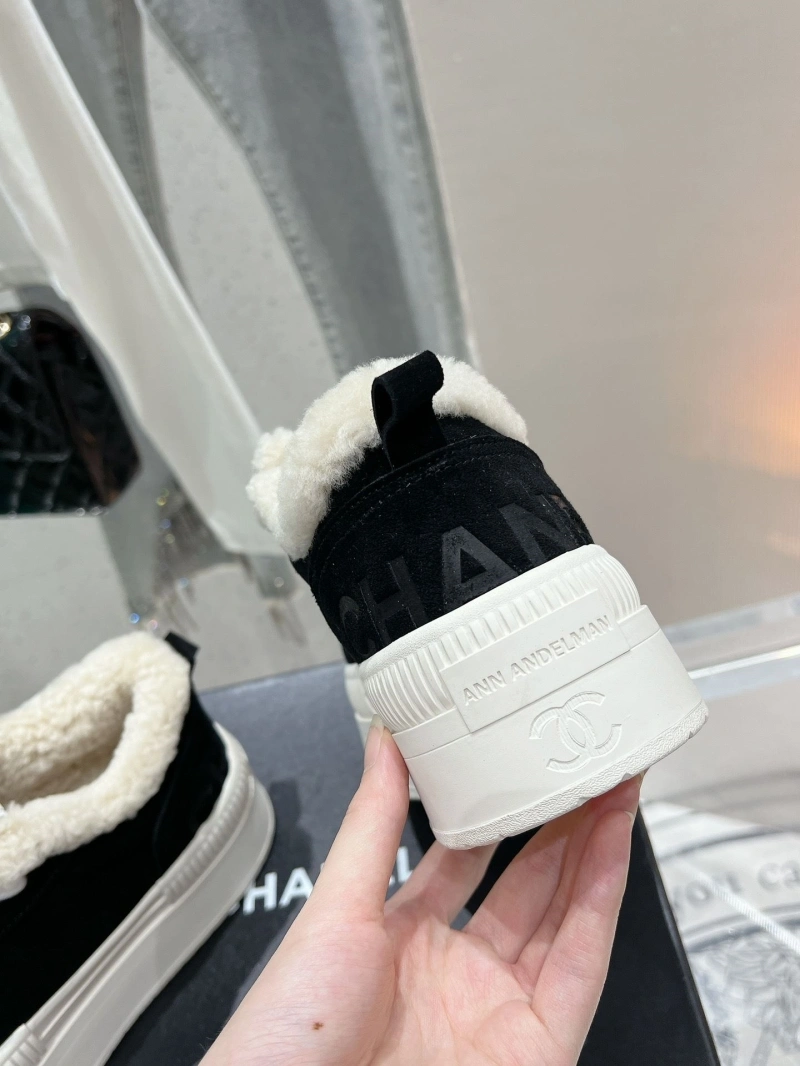Fashionable Chxnxl Sneakers 125952