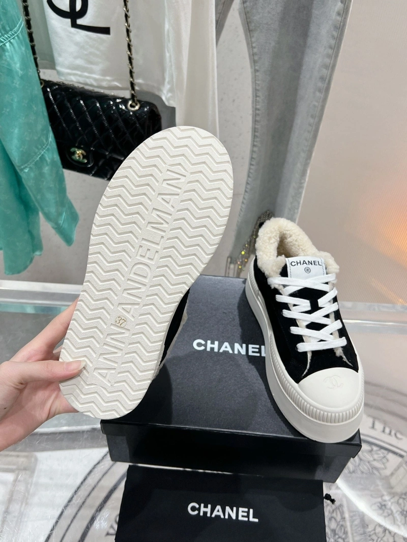 Fashionable Chxnxl Sneakers 125952