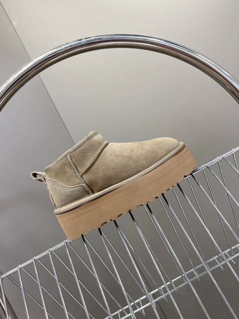 UGX Boots Bold 228330