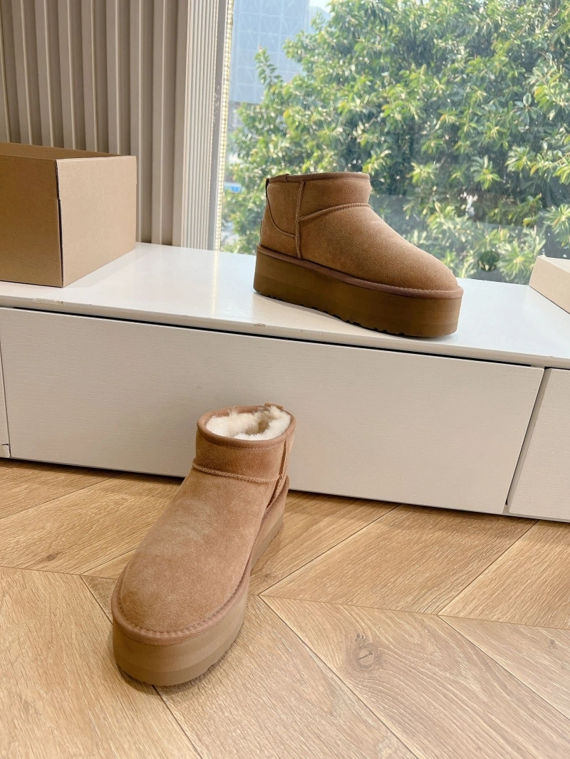 Durable UGX Boots 228316