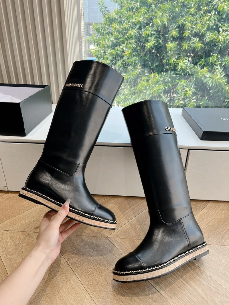 Cozy Chxnxl Boots 126446