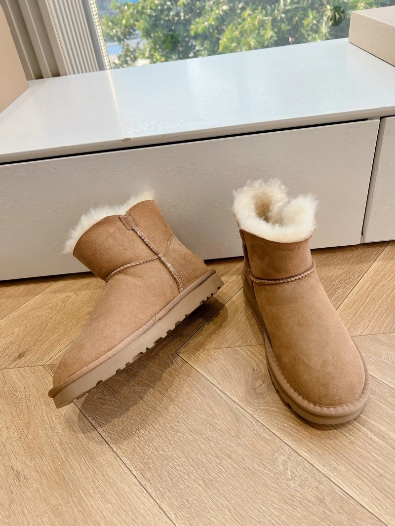 Versatile UGX Boots 228293