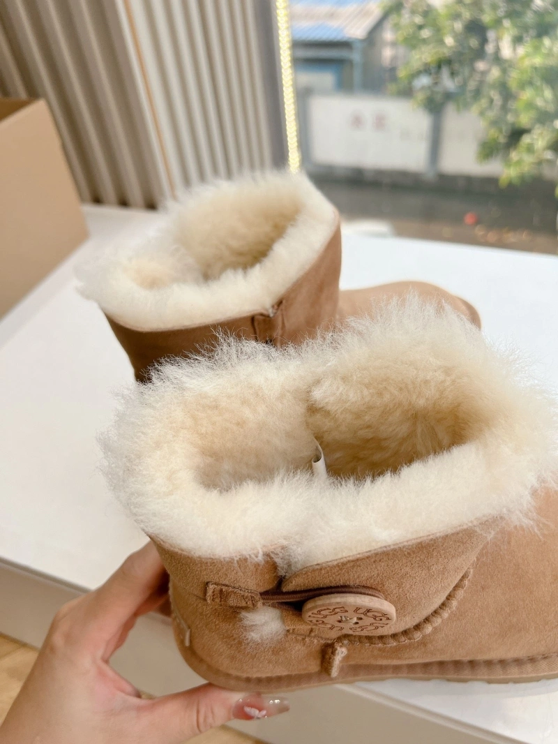 Versatile UGX Boots 228293