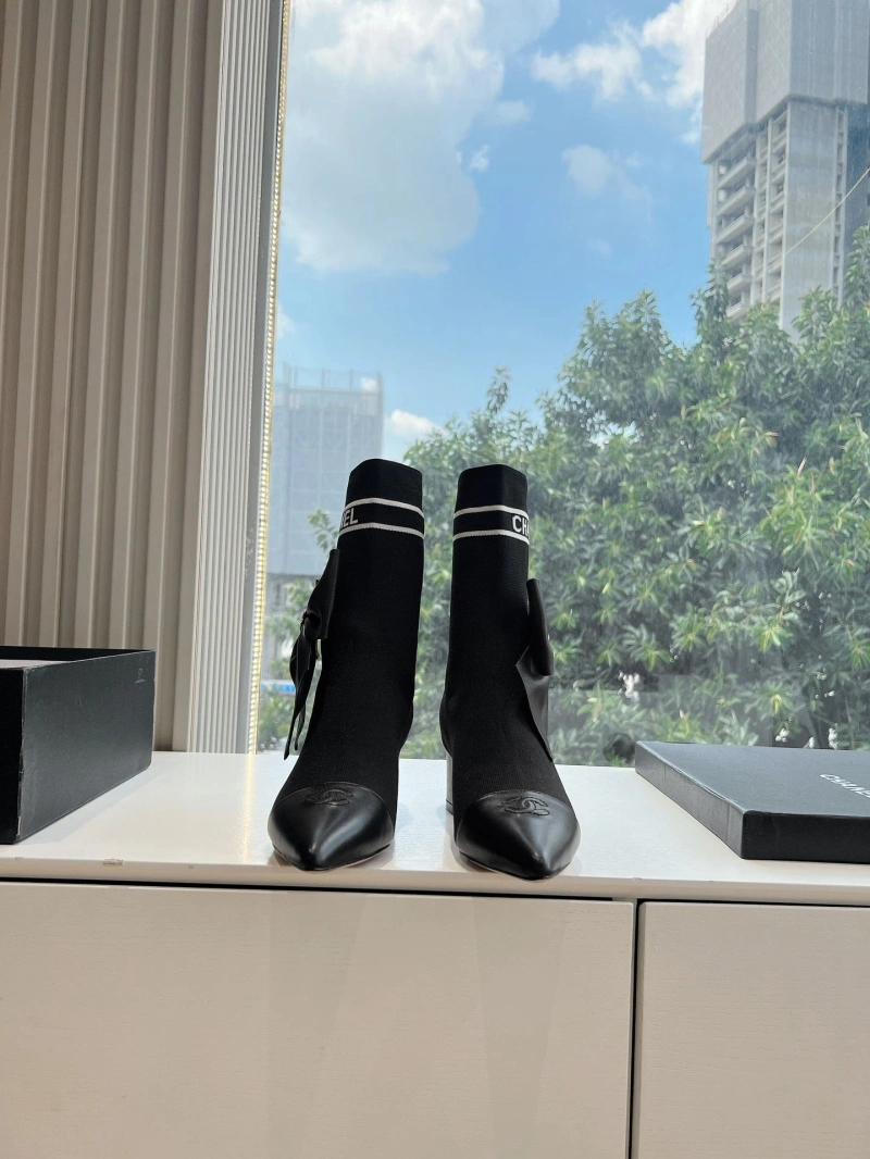 Sleek Chxnxl Boots 126438