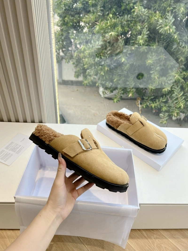 Othxr Slippers Unique 214927