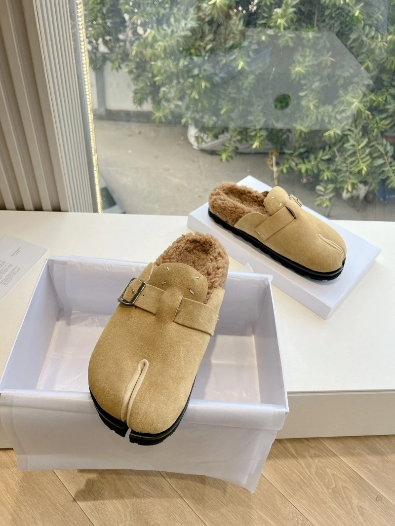 Othxr Slippers Unique 214927