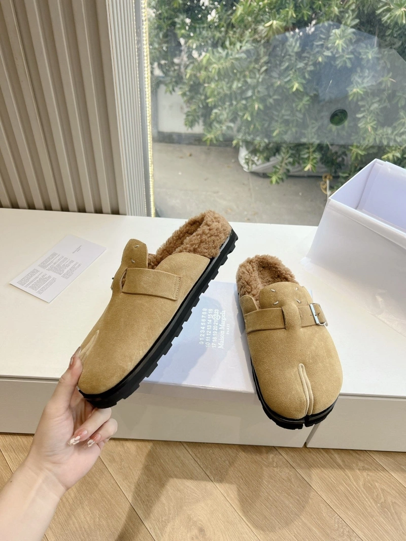 Othxr Slippers Unique 214927
