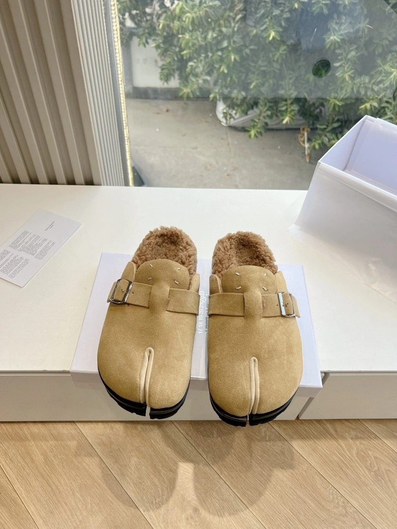 Othxr Slippers Unique 214927