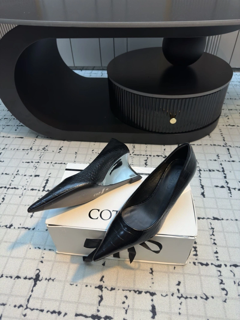 Cozy Othxr High Heels 215056
