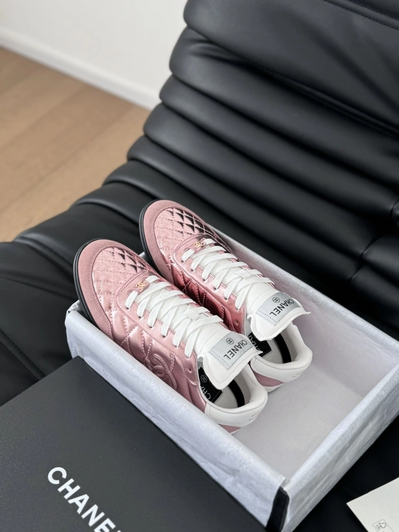 Bright Chxnxl Sneakers 125937