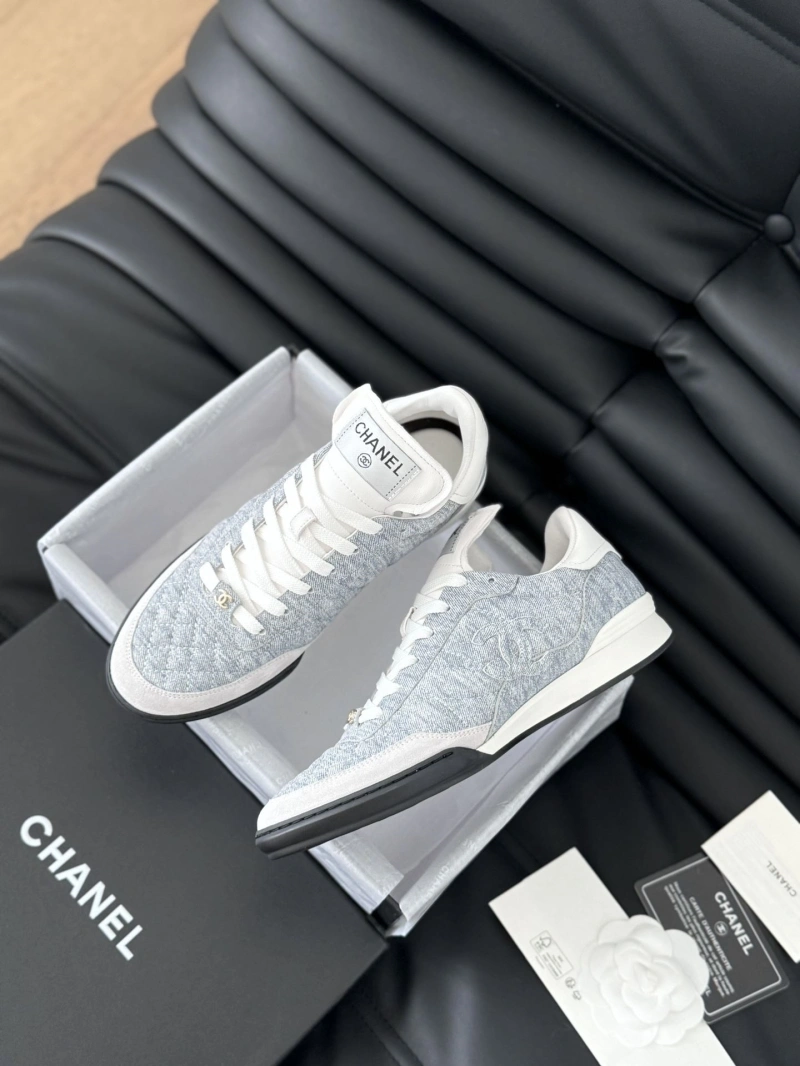 Modern Chxnxl Sneakers 125931