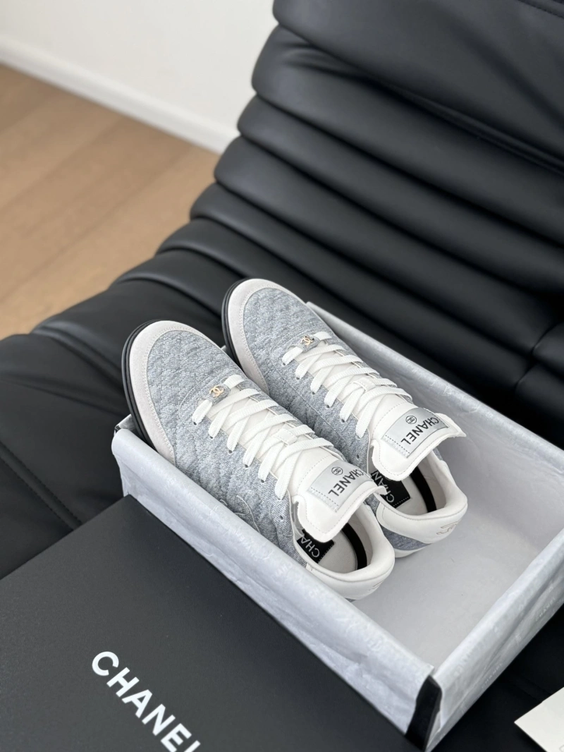 Modern Chxnxl Sneakers 125931