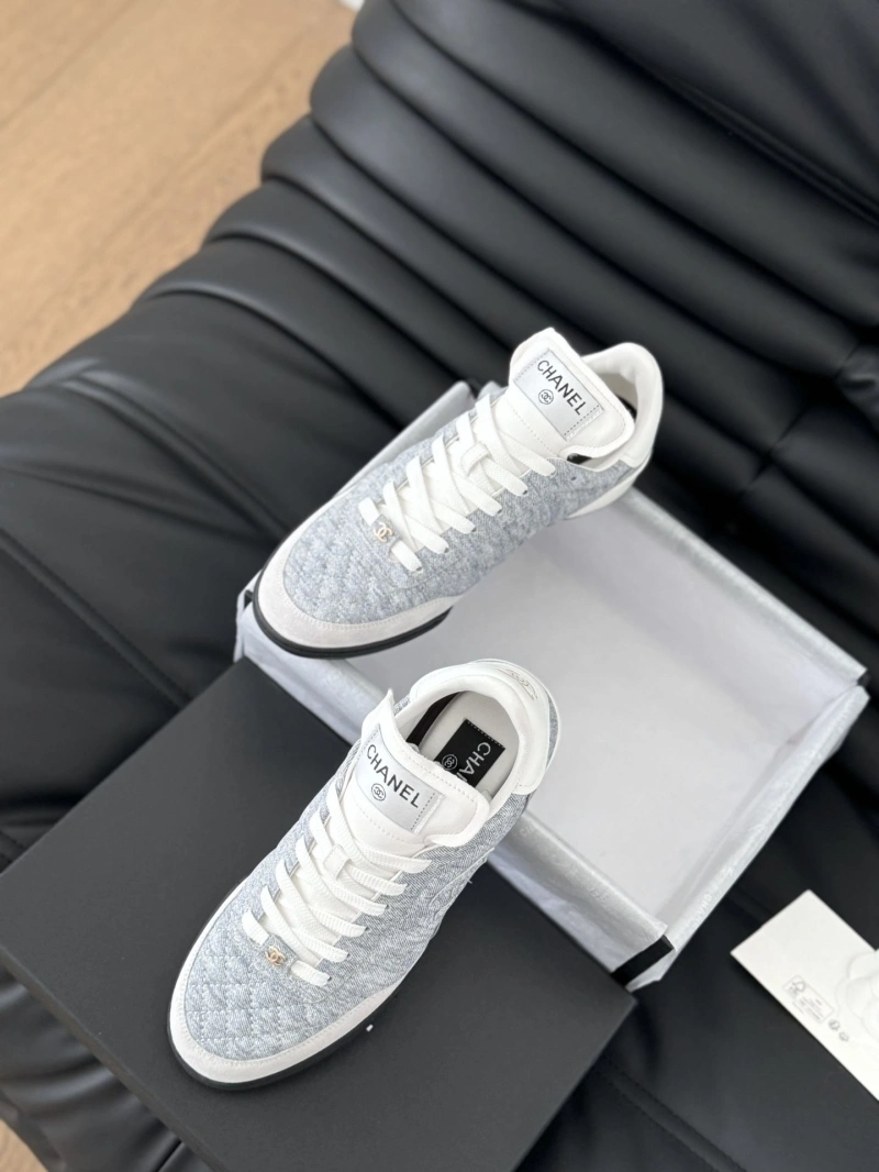 Modern Chxnxl Sneakers 125931