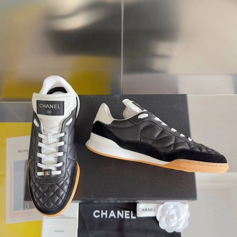 Bright Chxnxl Sneakers 125928