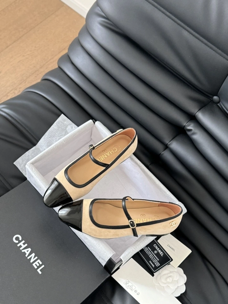 Fashionable Chxnxl Flat Shoes 126313