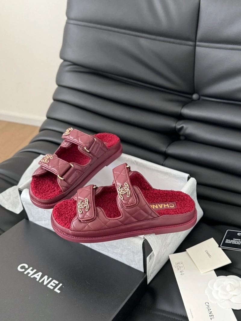 Compact Chxnxl Slippers 126040