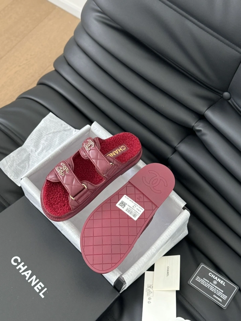 Compact Chxnxl Slippers 126040