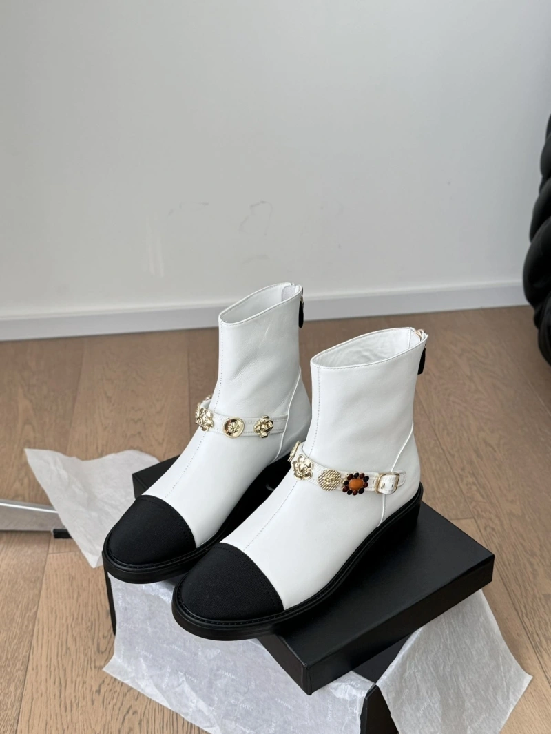 Stylish Chxnxl Boots 126426