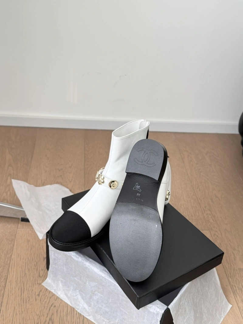 Stylish Chxnxl Boots 126426