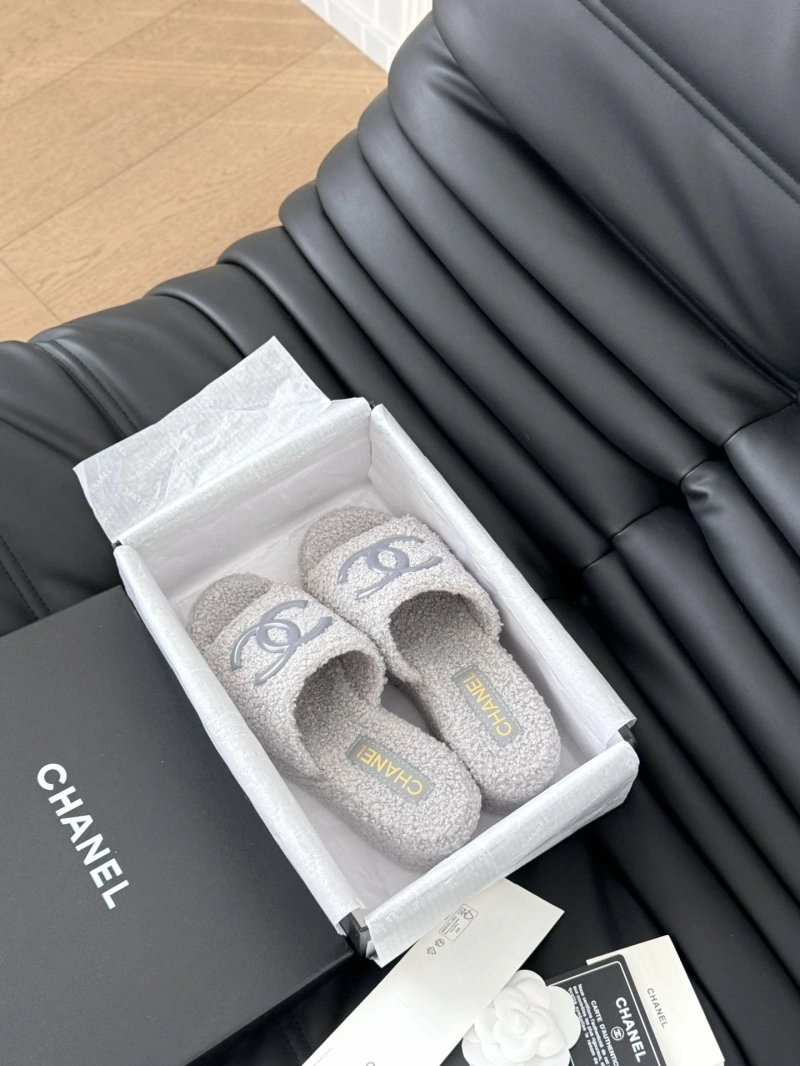 UrbanStyle Chxnxl Slippers 126055