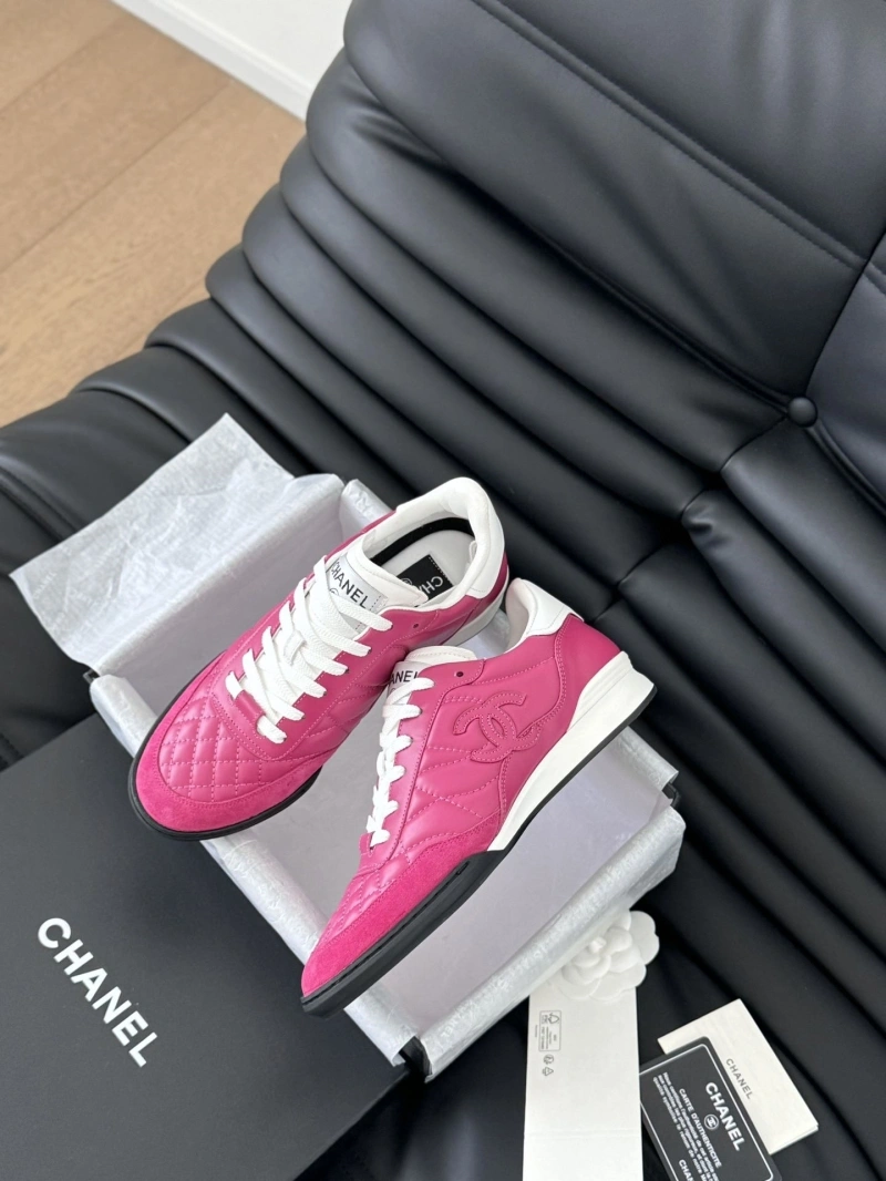 Elegant Chxnxl Sneakers 125919