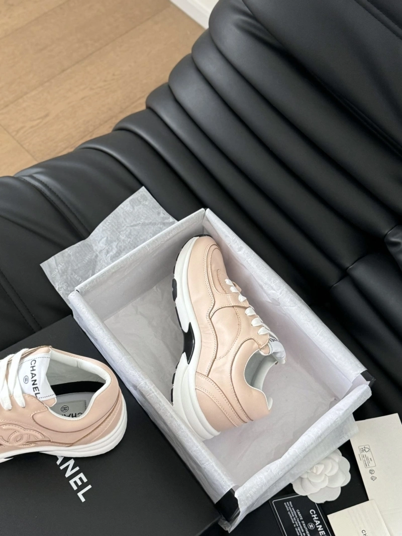 Fashionable Chxnxl Sneakers 125921