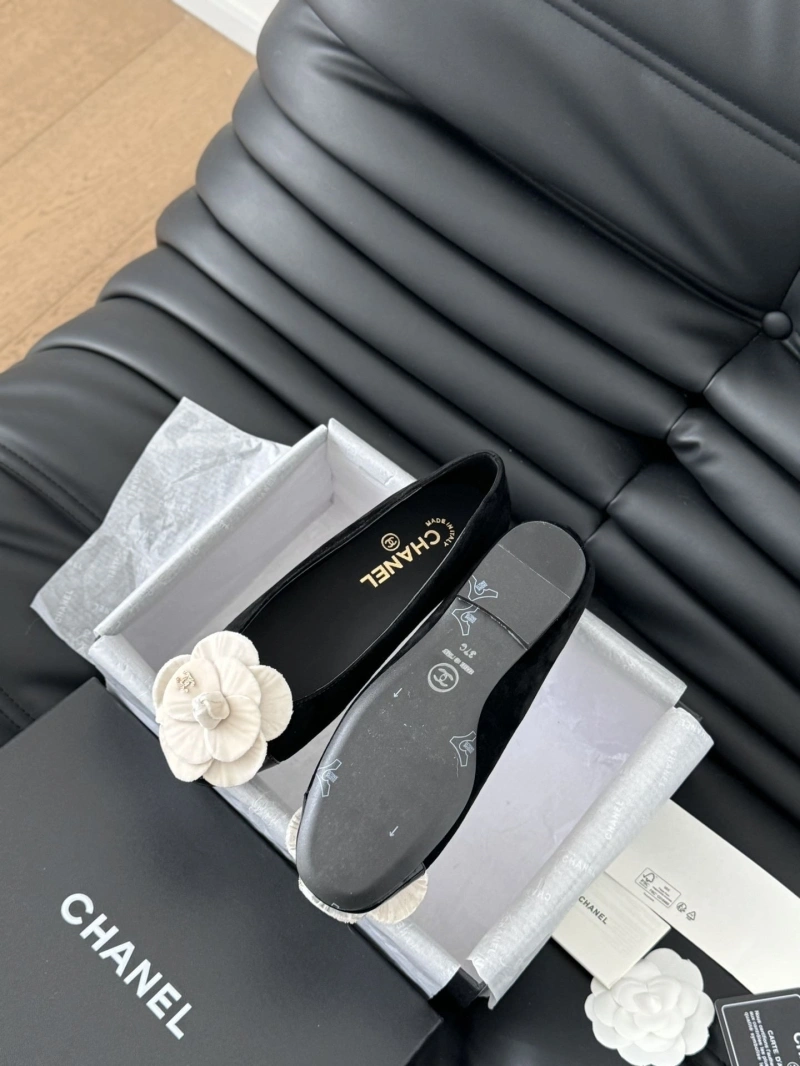Sleek Chxnxl Flat Shoes 126299
