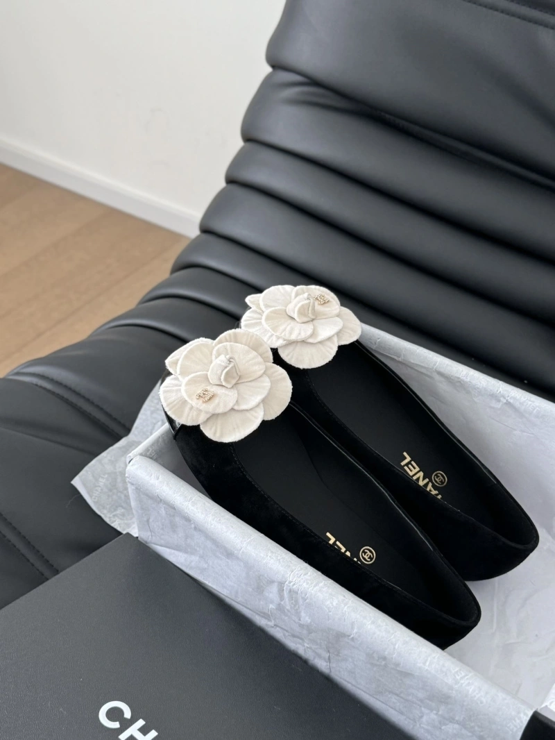 Sleek Chxnxl Flat Shoes 126299