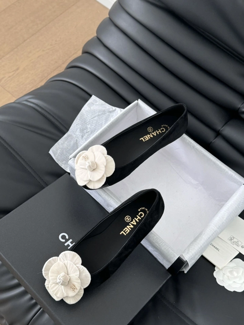 Sleek Chxnxl Flat Shoes 126299