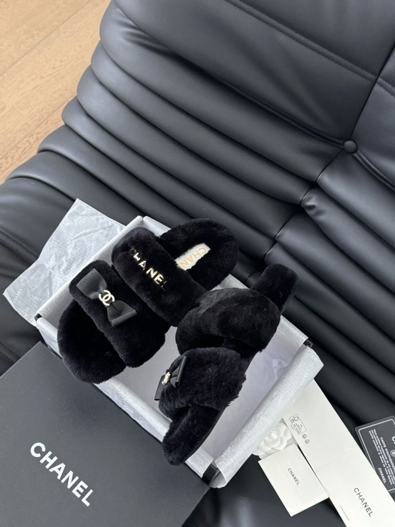 Comfortable Chxnxl Slippers 126070