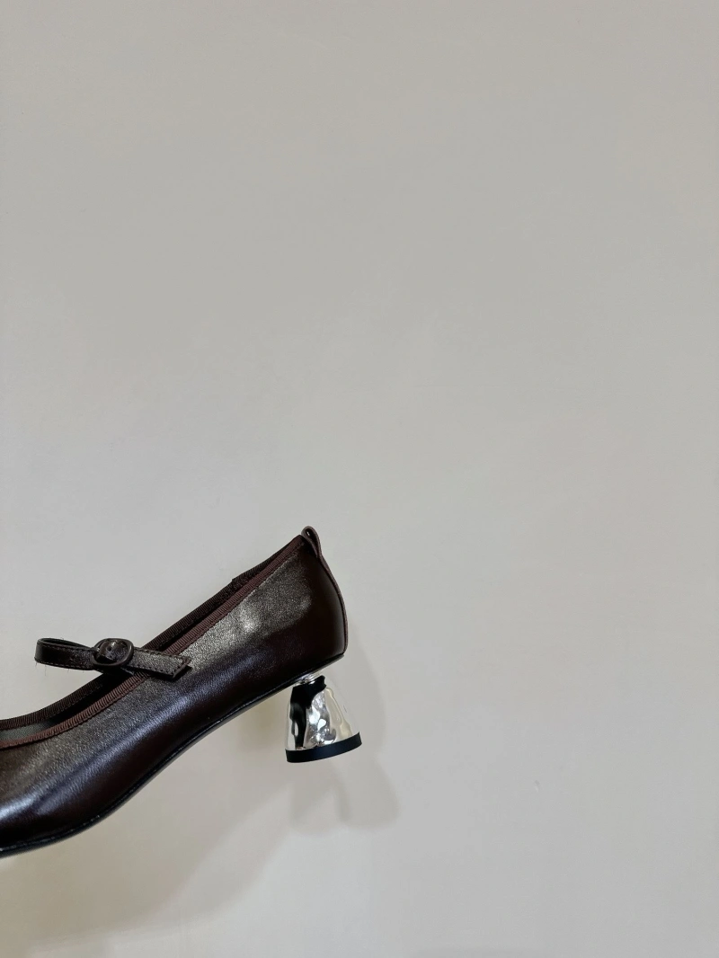 Refined Othxr Leather Shoes 215020