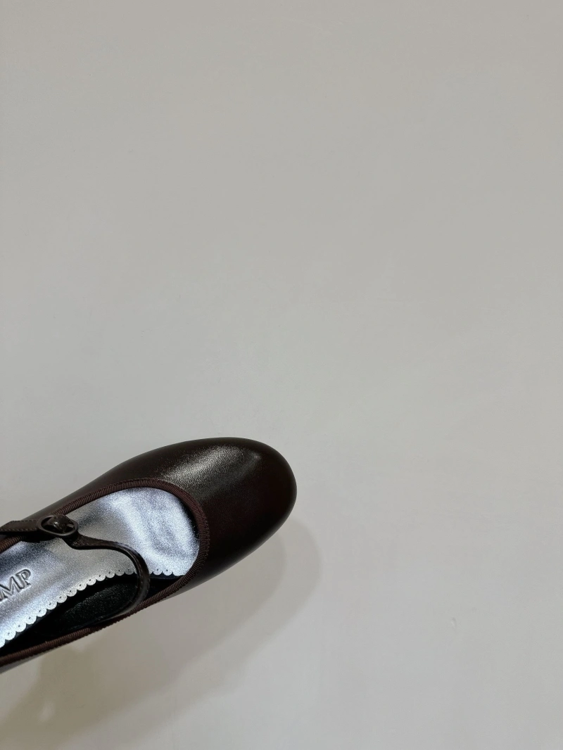 Refined Othxr Leather Shoes 215020