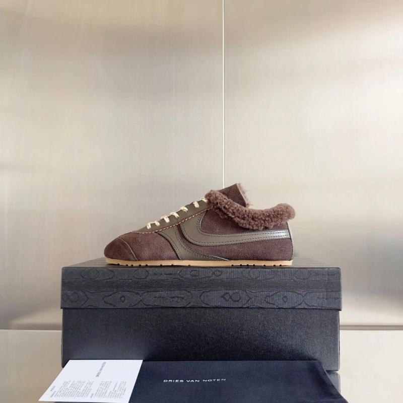 Trendsetting Othxr Sneakers 214579