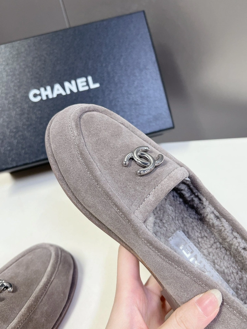 Bold Chxnxl Leather Shoes 126261