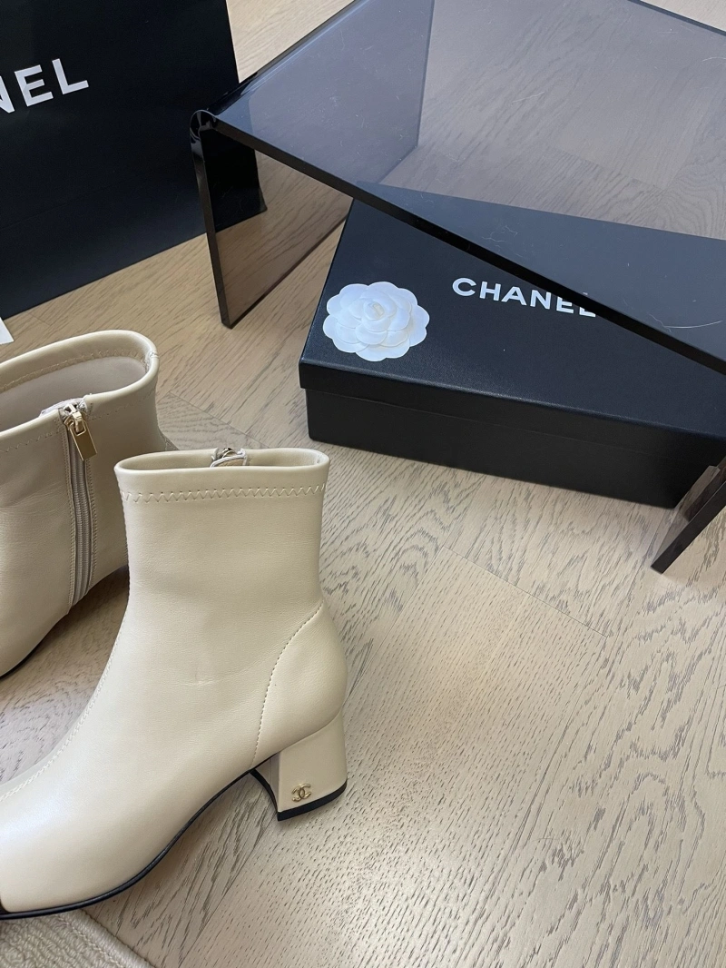 Trendy Chxnxl Boots 126409