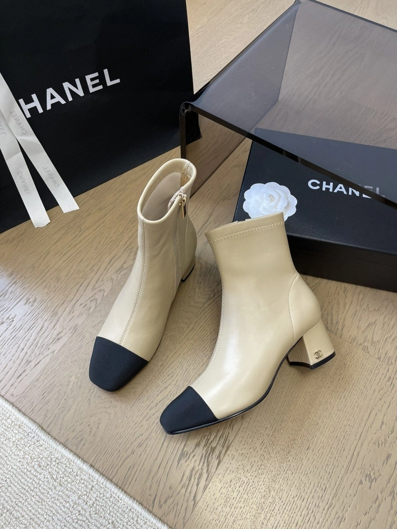 Trendy Chxnxl Boots 126409